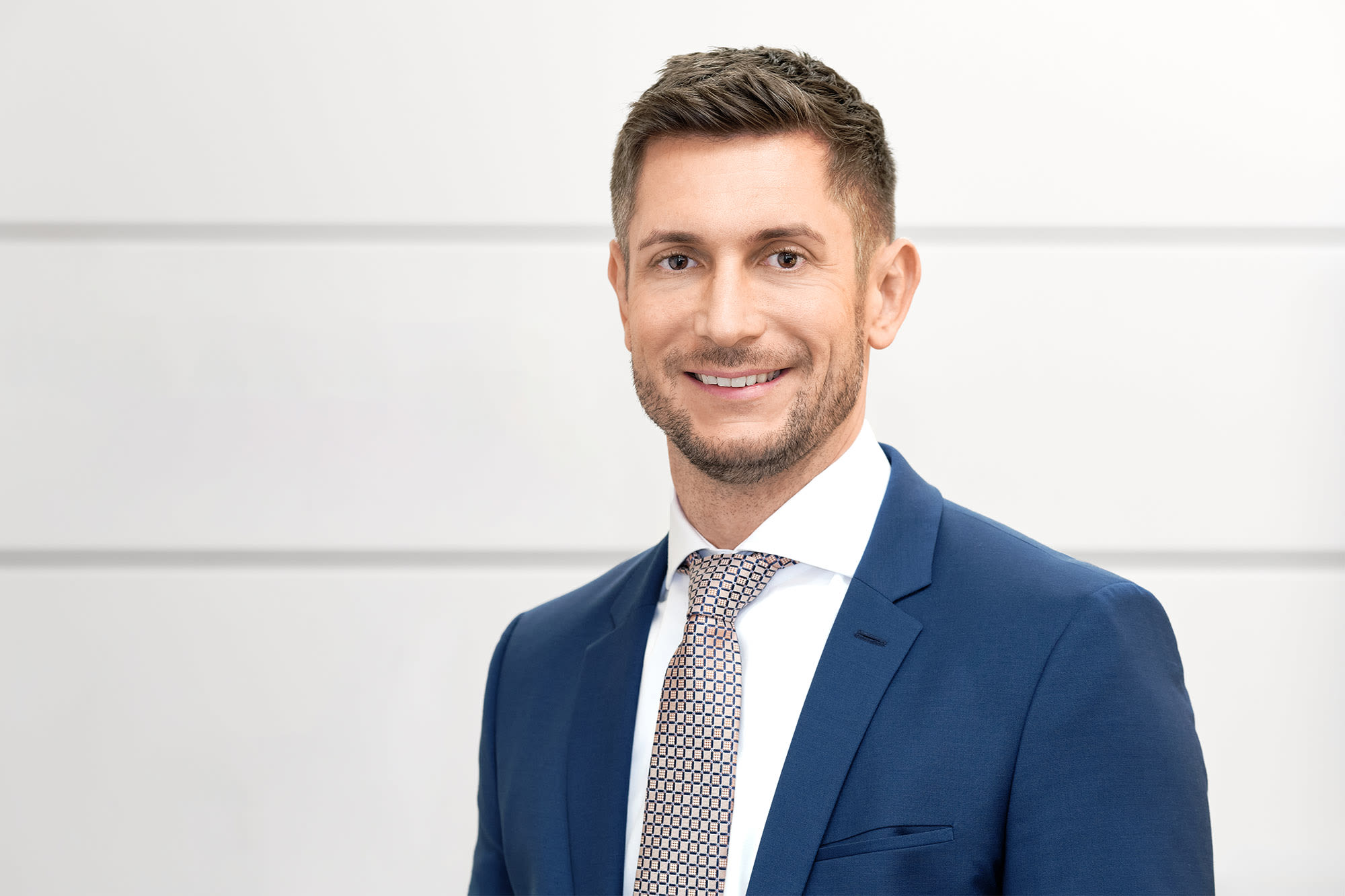 Peter Angerer, Direktionsleiter der BKS Bank in Wien-Niederösterreich-Burgenland – persönliche Beratung und regionale Finanzkompetenz.