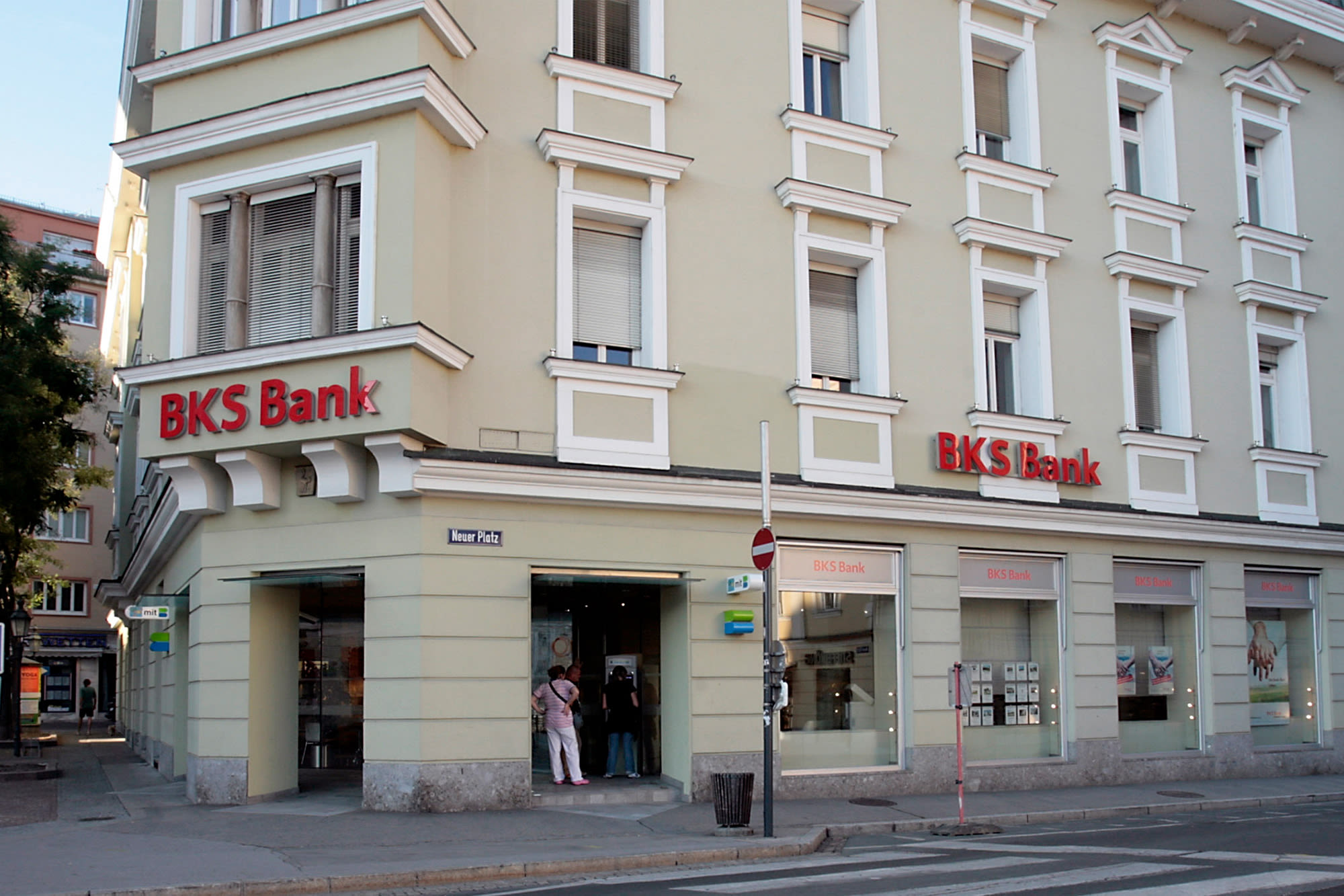 BKS Bank Filiale in Klagenfurt Neuer Platz – persönliche Beratung, regionale Nähe und individuelle Finanzlösungen. BKS Bank Filiale in Klagenfurt Neuer Platz – persönliche Beratung, regionale Nähe und individuelle Finanzlösungen.