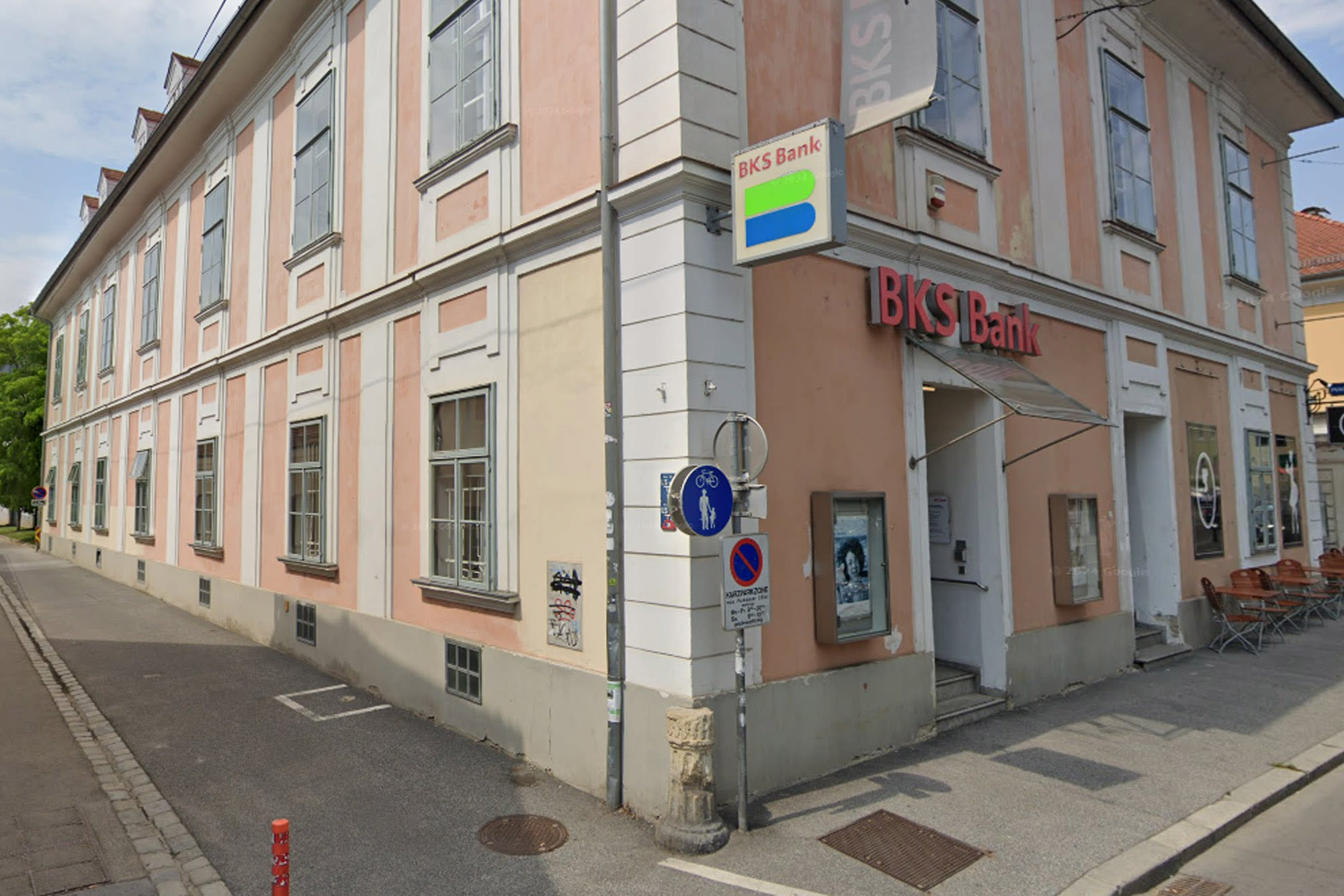 BKS Bank Filiale in Graz Heinrichstraße – persönliche Beratung, regionale Nähe und individuelle Finanzlösungen. BKS Bank Filiale in Graz Heinrichstraße – persönliche Beratung, regionale Nähe und individuelle Finanzlösungen.