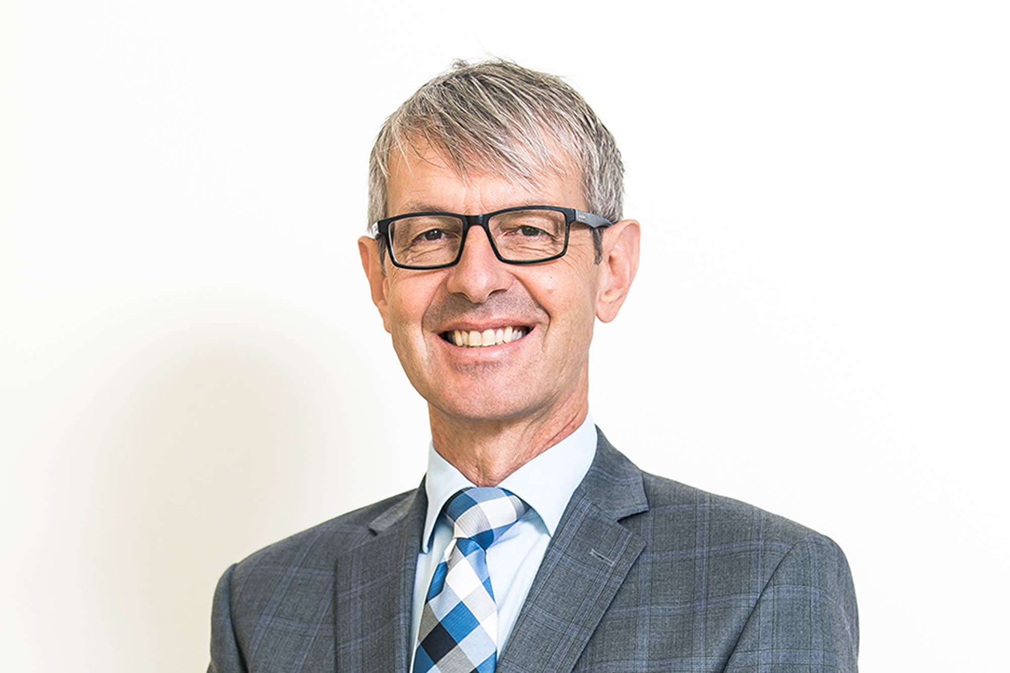 Hubert Ulbing, Direktionsleiter der BKS Bank in Kärnten – persönliche Beratung und regionale Finanzkompetenz.