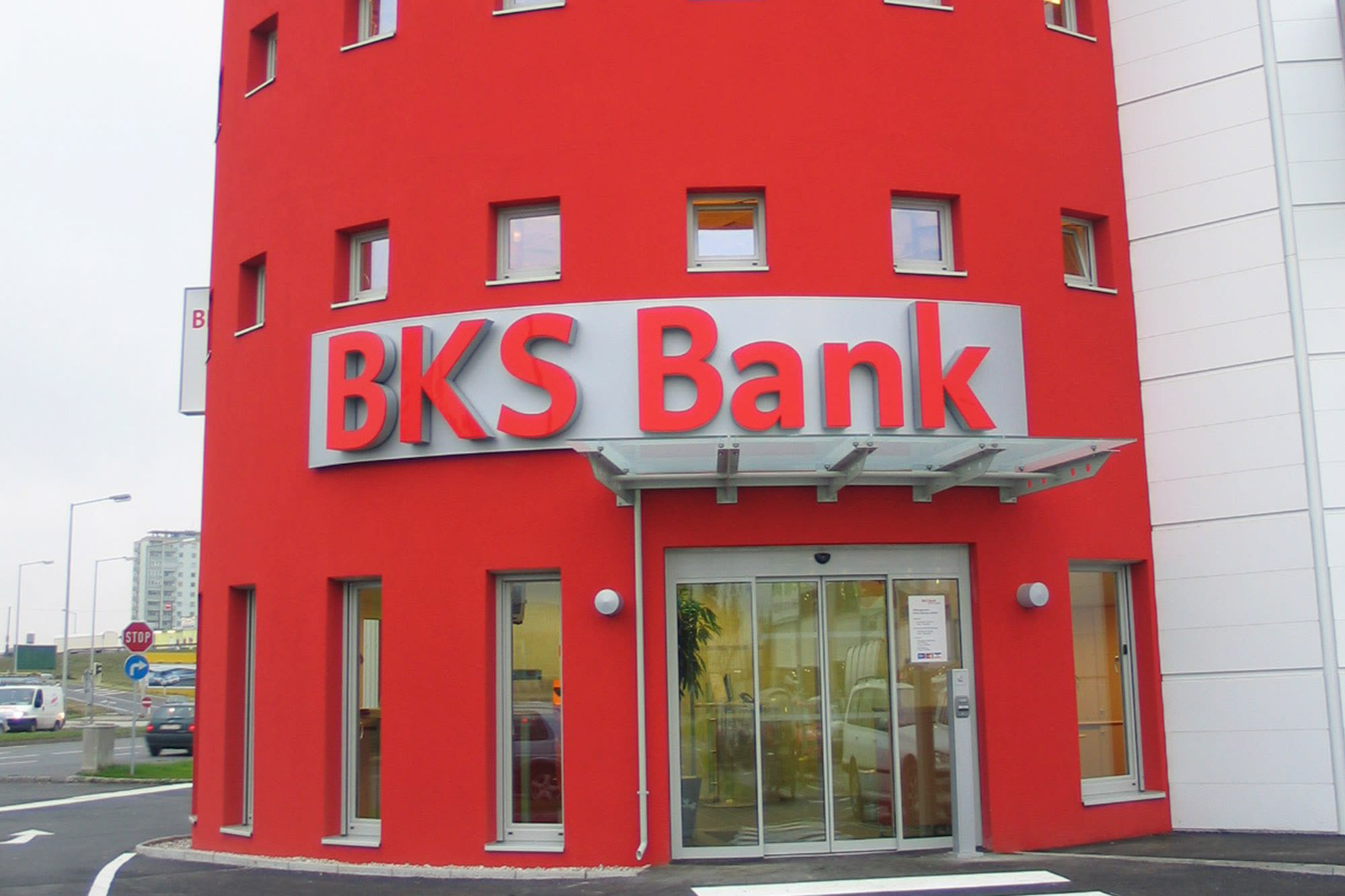 BKS Bank Filiale in Graz Kärntner Straße – persönliche Beratung, regionale Nähe und individuelle Finanzlösungen. BKS Bank Filiale in Graz Kärntner Straße – persönliche Beratung, regionale Nähe und individuelle Finanzlösungen.