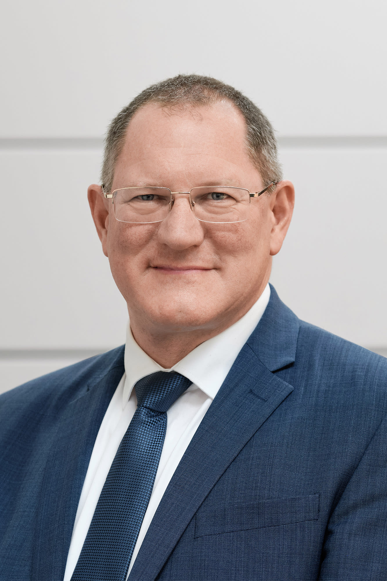 Alexander Völkl Filialleiter Perchtoldsdorf – persönliche Beratung und regionale Finanzkompetenz. Alexander Völkl Filialleiter Perchtoldsdorf – persönliche Beratung und regionale Finanzkompetenz.